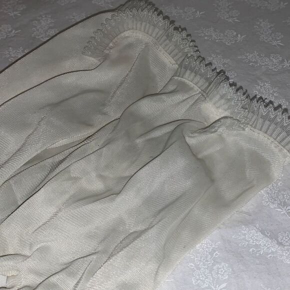 Vintage White Sheer Chiffon Nylon Gloves Size Large - Picture 2 of 14